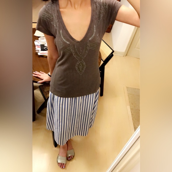 Threads 4 Thought Grey Beaded V Neck Tee - Picture 4 of 7